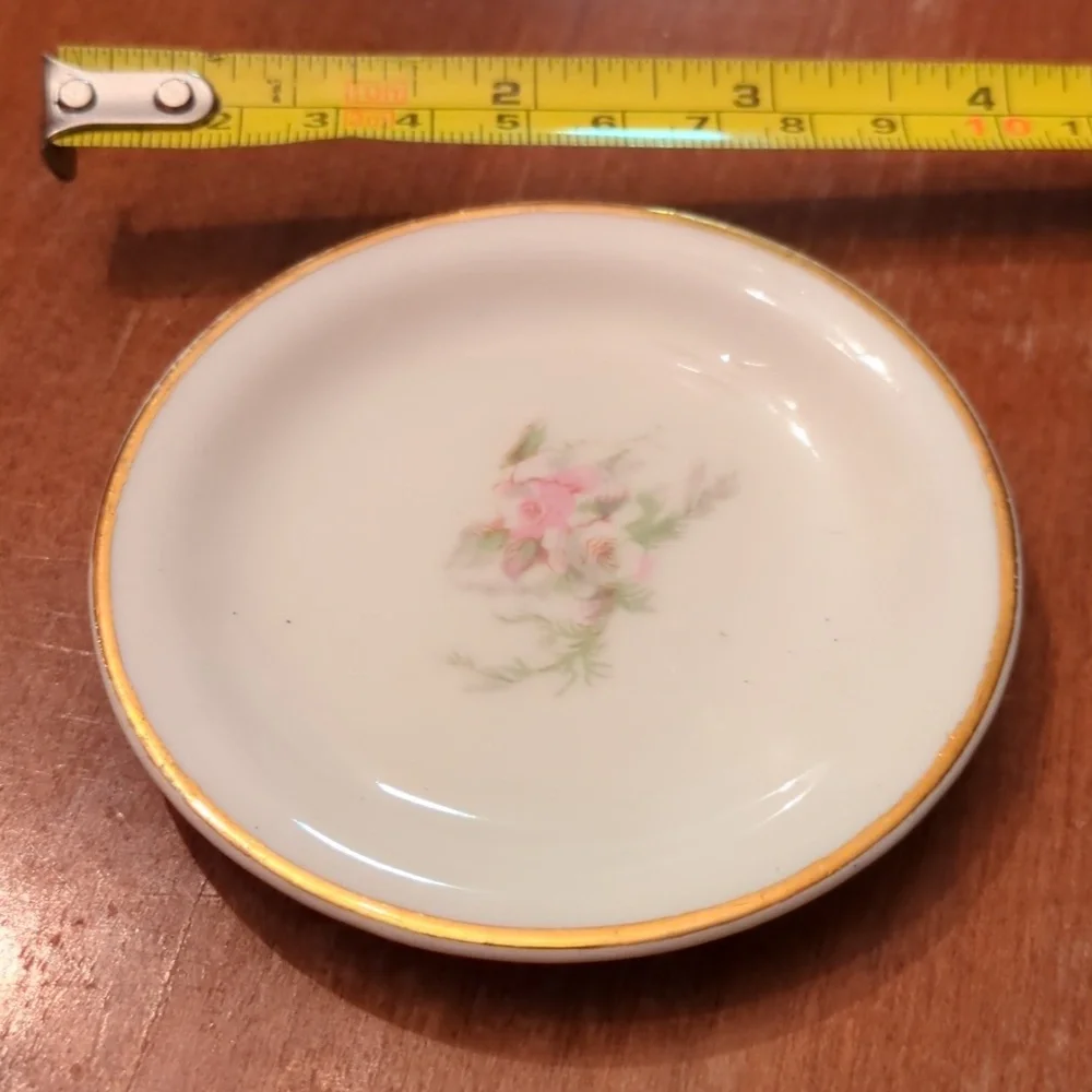 Vintage Gold-Rimmed Butter Pats, Set of 4 - Picture 4 of 7
